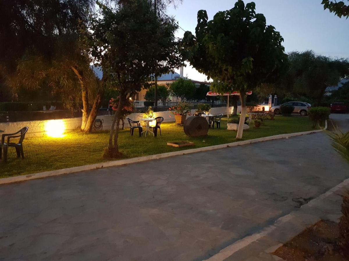 الشقق الفندقية أمارنثوسفي  تو كيما المظهر الخارجي الصورة